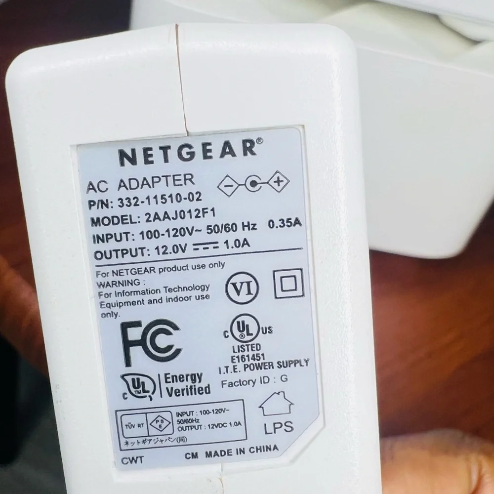 NETGEAR [RBS10] Orbi Mesh WiFi Router RBR10 and Satellite RBS10 with Power Cords - Picture 10 of 10